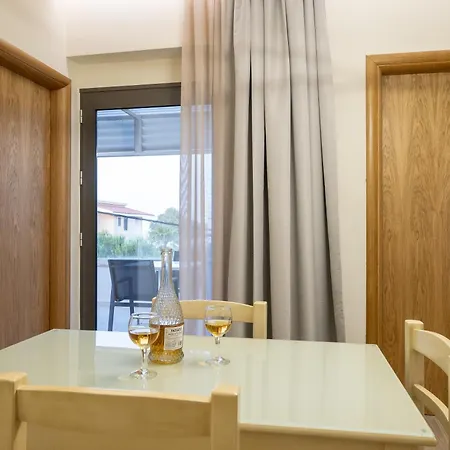 Aetheras Aparthotel *