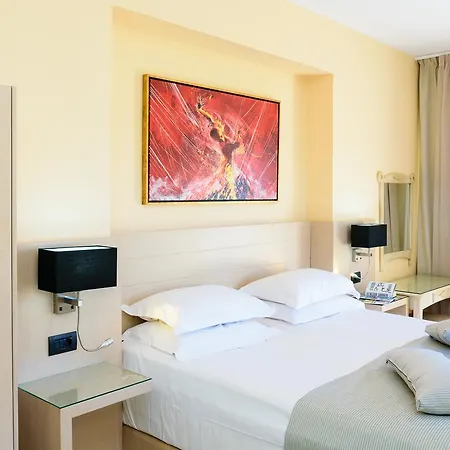 Aparthotel Aetheras *