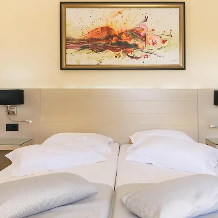 Aparthotel Aetheras *